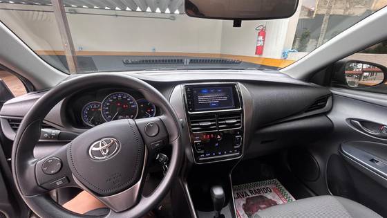 TOYOTA YARIS 1.5 16V FLEX SEDAN XL MULTIDRIVE